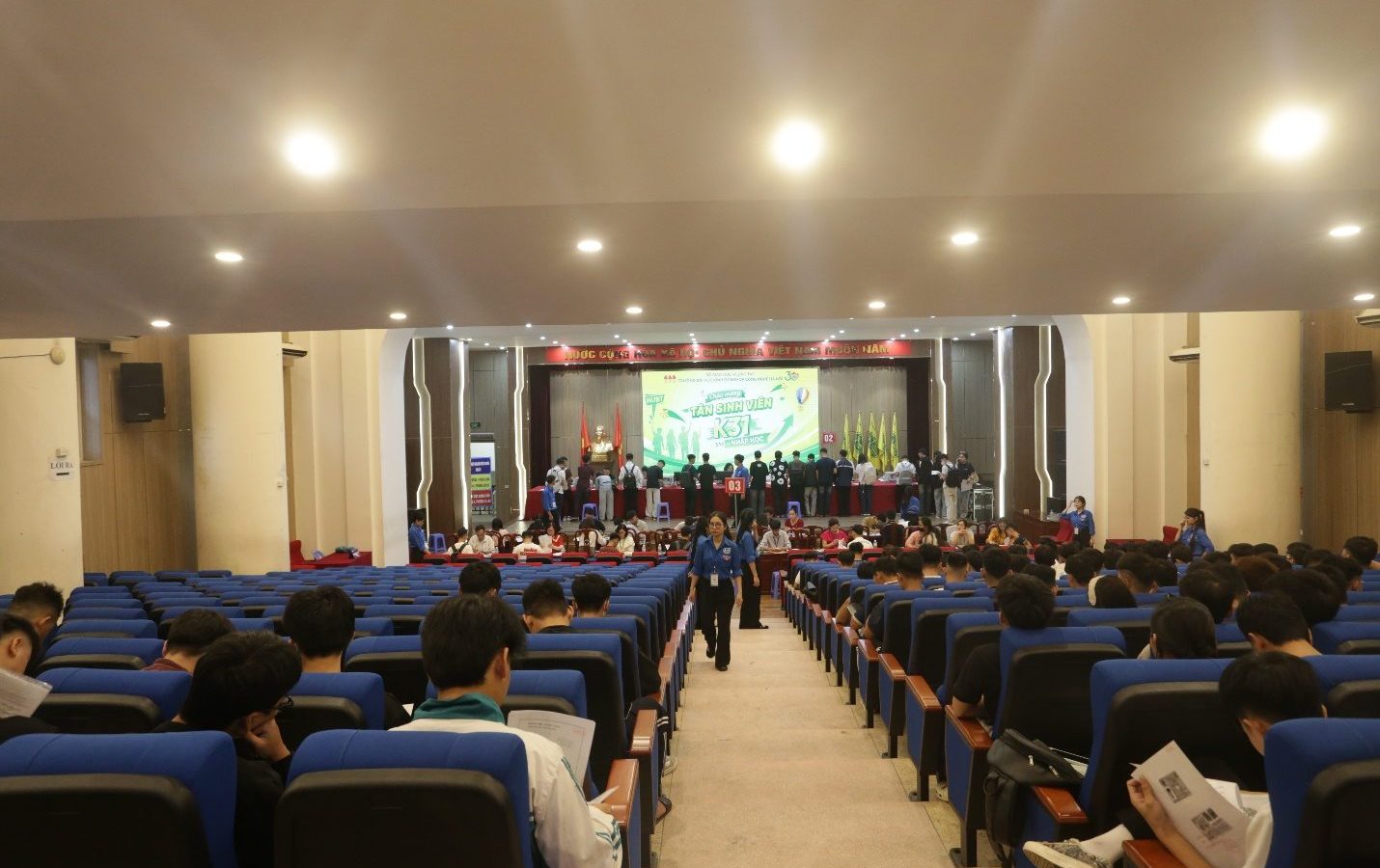 Ngày hội việc làm HUBT 2026