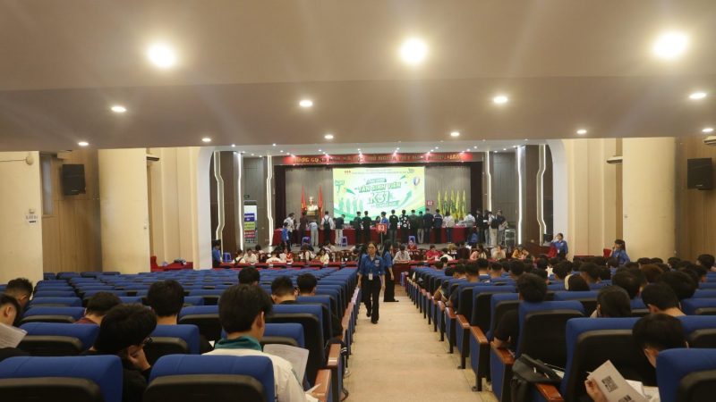 Ngày hội việc làm HUBT 2026